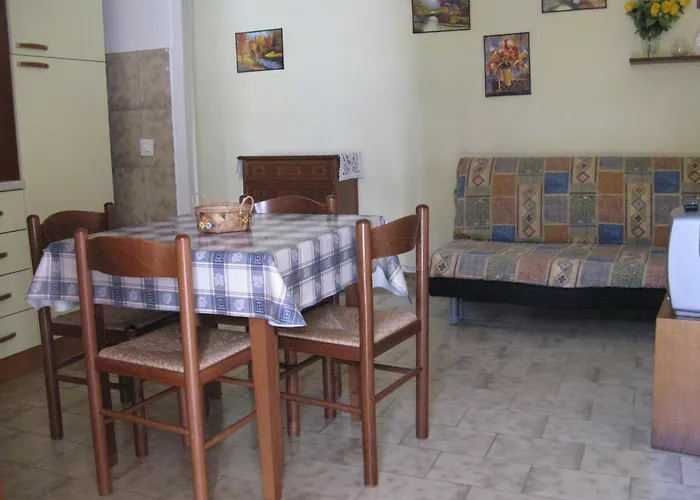 Borgo Spiaggia Isola Rossa